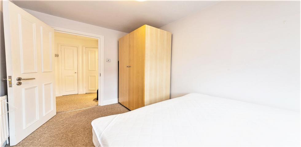 			NEW INSTRUCTION, 2 Bedroom, 1 bath, 1 reception Flat			 Finchley Road, FINCHLEY ROAD